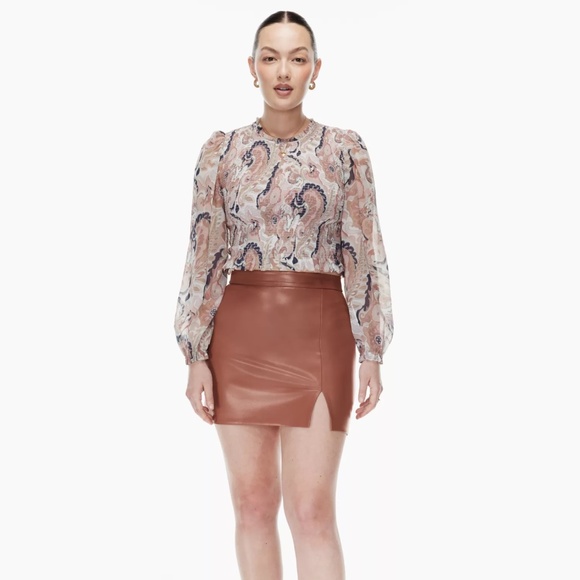 Aritzia Wilfred Faux Leather Patio Mini Skirt - Picture 1 of 4